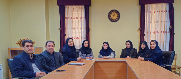 اساتید و کارکنان